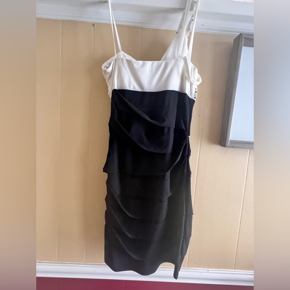 Homecoming dress - Picture 3 of 4